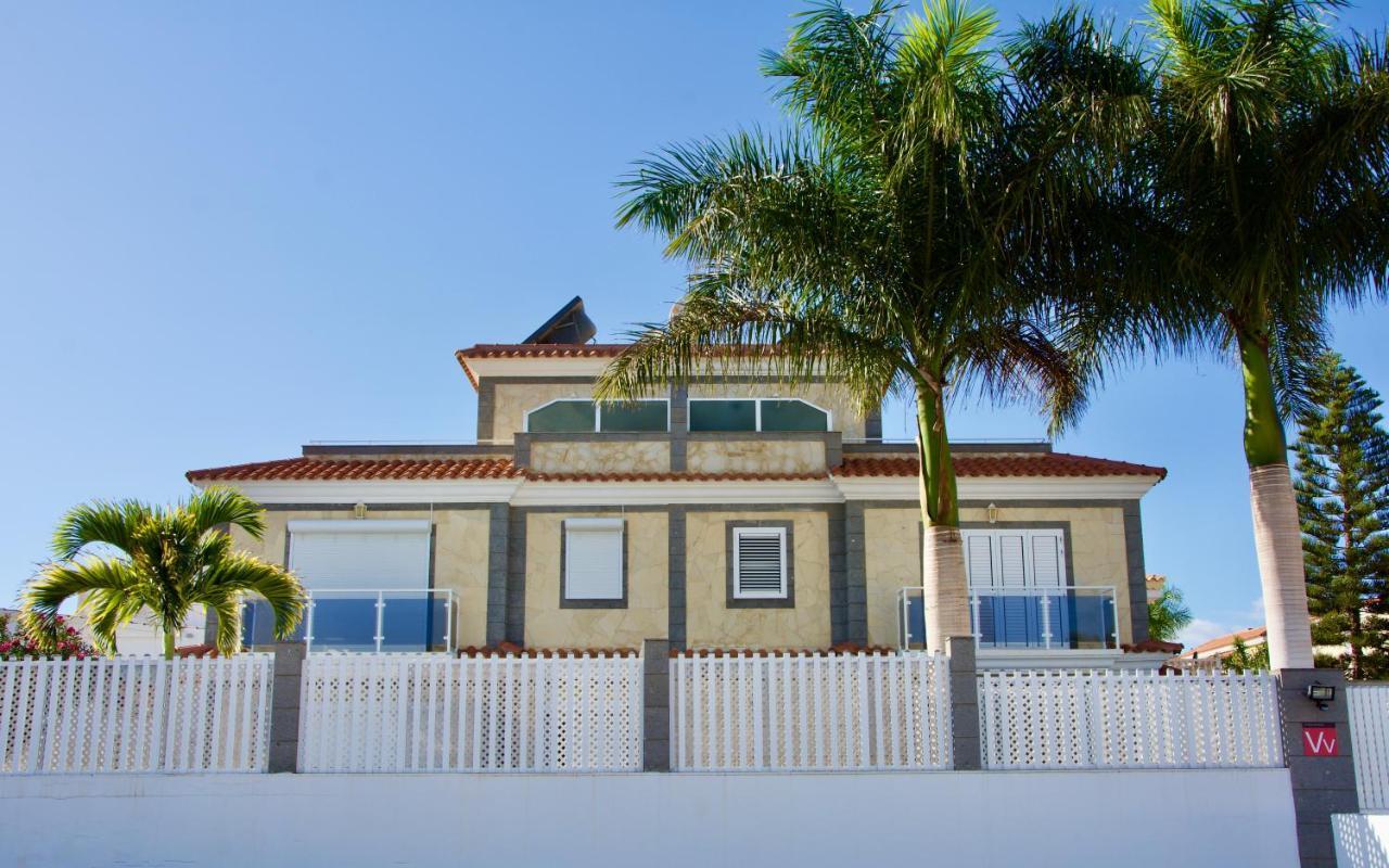Villa Lovisi マスパロマス エクステリア 写真